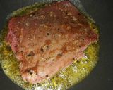 Foto langkah ke 3 dari resep Tenderloin Steak with Blackpepper Mushroom Sauce.