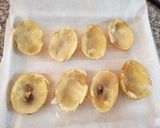 Foto del paso 1 de la receta: Patatas al horno rellenas de beicon