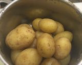 Foto del paso 1 de la receta: Papas con salmón y mayonesa al aroma de ajo