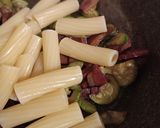 Foto del passaggio 3 della ricetta Pasta con zucchine e speck