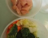 Foto langkah ke 1 dari resep Capcay Ayam.
