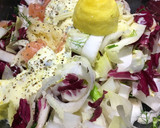 Foto del paso 1 de la receta: Ensalada de salmón ahumado con aliño cítrico de yogur