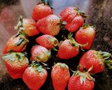 A picture of step 1 of Strawberry smoothie.