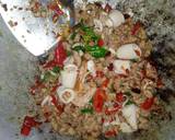 ผัดกระเพราหมูสับใส่ปลาหมึก วิธีทำสูตร 6 รูป