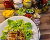 Pas rețetă Salată cu piept de pui la grătar, mango și avocado 1 fotografie