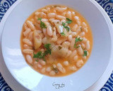 Foto del paso 4 de la receta: Alubias blancas de verano al baharat y un ligero toque de menta