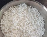 A picture of step 3 of Spicy sago Rolls.