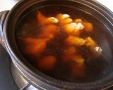 A picture of step 2 of Hearty Nabeyaki Udon.