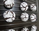 கிரிங்கில்(சுருக்கம்) குக்கீஸ் (crinkle Cookies Recipe in Tamil) ரெசிபி ஸ்டேப் 7 புகைப்படம்
