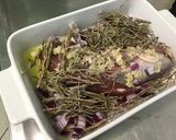 A picture of step 6 of Oven-Roasted Pork Tenderloin with Pink Garlic, Red Onion, and Rosemary.