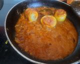 A picture of step 3 of Egg curry.