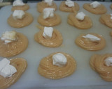 Foto del paso 2 de la receta: Bolitas dulces rellenas de Philadelphia