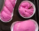 Foto langkah ke 5 dari resep Roti buah naga.