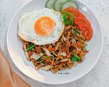 Foto langkah ke 5 dari resep Mie Goreng Sapi ala Umma.