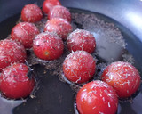 Foto del paso 1 de la receta: Burrata con 3 texturas de Tomate