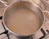 Foto del paso 5 de la receta: Suprema de merluza en salsa verde con guisantes
