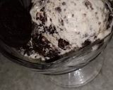 A picture of step 6 of Oreo ice Cream.