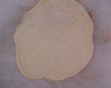 A picture of step 6 of Mung Beans Bakpia Pan Bread.
