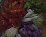 Foto langkah ke 1 dari resep Cah tauge kuah pedas.