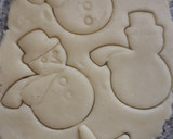 Foto del paso 3 de la receta: Galletitas navideñas forradas 🎄💕