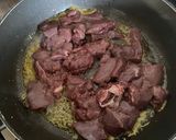 A picture of step 2 of Ox livers with lemon.