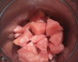 A picture of step 1 of Watermelon Popsicle.