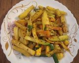 A picture of step 3 of Zucchini and carrot stir fry.