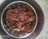 A picture of step 1 of Imli chutney.