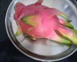 A picture of step 1 of Dragon fruit lemonade.