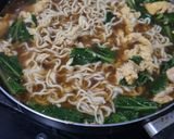 Foto langkah ke 4 dari resep Mie Kuah Telur Sederhana.