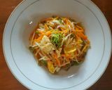 Foto langkah ke 3 dari resep Tumis Wortel Toge & Telur.
