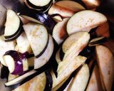 A picture of step 2 of Original Sesame Oil Miso Soup with Eggplant.