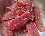 A picture of step 2 of Beef with Chives.