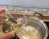 Foto del paso 3 de la receta: Papas con chirlas
