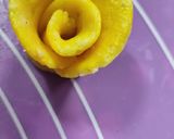 काजू गुलाब बर्फी (kaju gulab barfi recipe in marathi) रेसिपी स्टेप 8 फोटो 