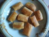 Lumpia isi telur dan crab stick