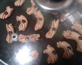 Foto langkah ke 3 dari resep Cookis susu no ribet no mixer.
