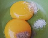 Foto langkah ke 2 dari resep Telur Dadar Souffle #FF.
