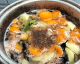 Foto langkah ke 5 dari resep Sup tulang sapi.