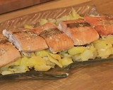 Foto del paso 5 de la receta: Salmón al horno con guarnición