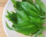 Hình bước làm 1 của món 💚 Súp Tỏi Gấu Xay Mịn (Velouté à l’Ail des Ours)