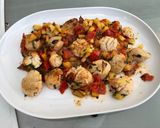 Une image de l'étape 11 de Noix de Saint Jacques aux tomates, ananas et coriandre.