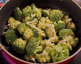 A picture of step 4 of Sautéed Broccoli With Honey Garlic Sauce.