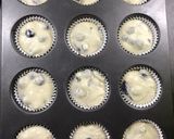 Áfonyás muffin recept fázis 3 fotója