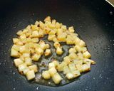 A picture of step 5 of Sabudana Khichdi.