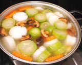 Hình bước làm 3 của món Nui nấu rau củ