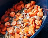 Une image de l'étape 2 de Blanquette de poulet en cocotte Magimix.