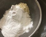 Φωτογραφία βήματος 1 της συνταγής Macarons με γέμιση λεμόνι και σμέουρα