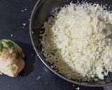 A picture of step 3 of Cauliflower paratha / gobhi ka paratha.
