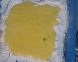 Foto langkah ke 2 dari resep Kue keju telur gabus.